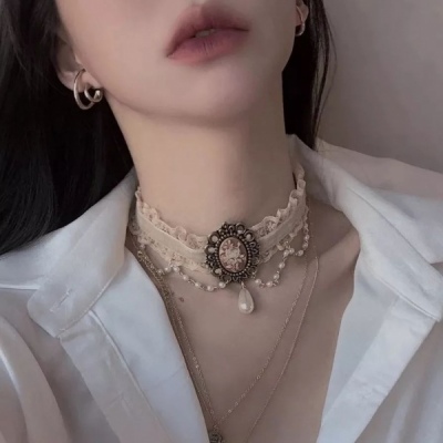 简约气质女生锁骨局部头像大全